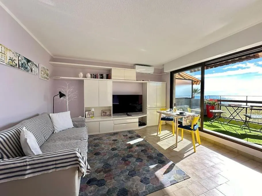 The View-Centre- Clim -Parking-Vue Mer-Plage Menton Apartment